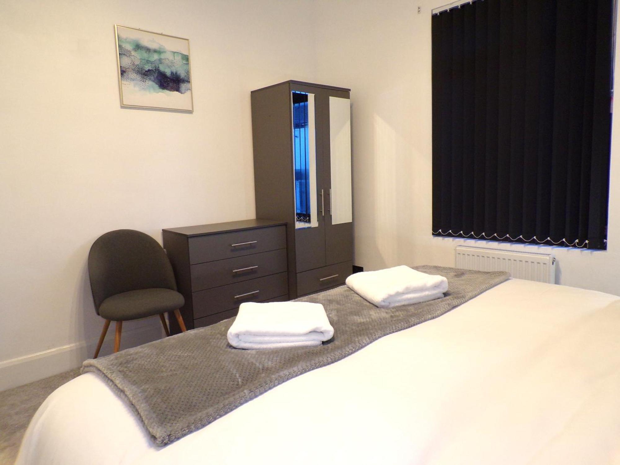 Hazelhurst House - 4 Bedrooms 2 Bathrooms Stoke-on-Trent Luaran gambar