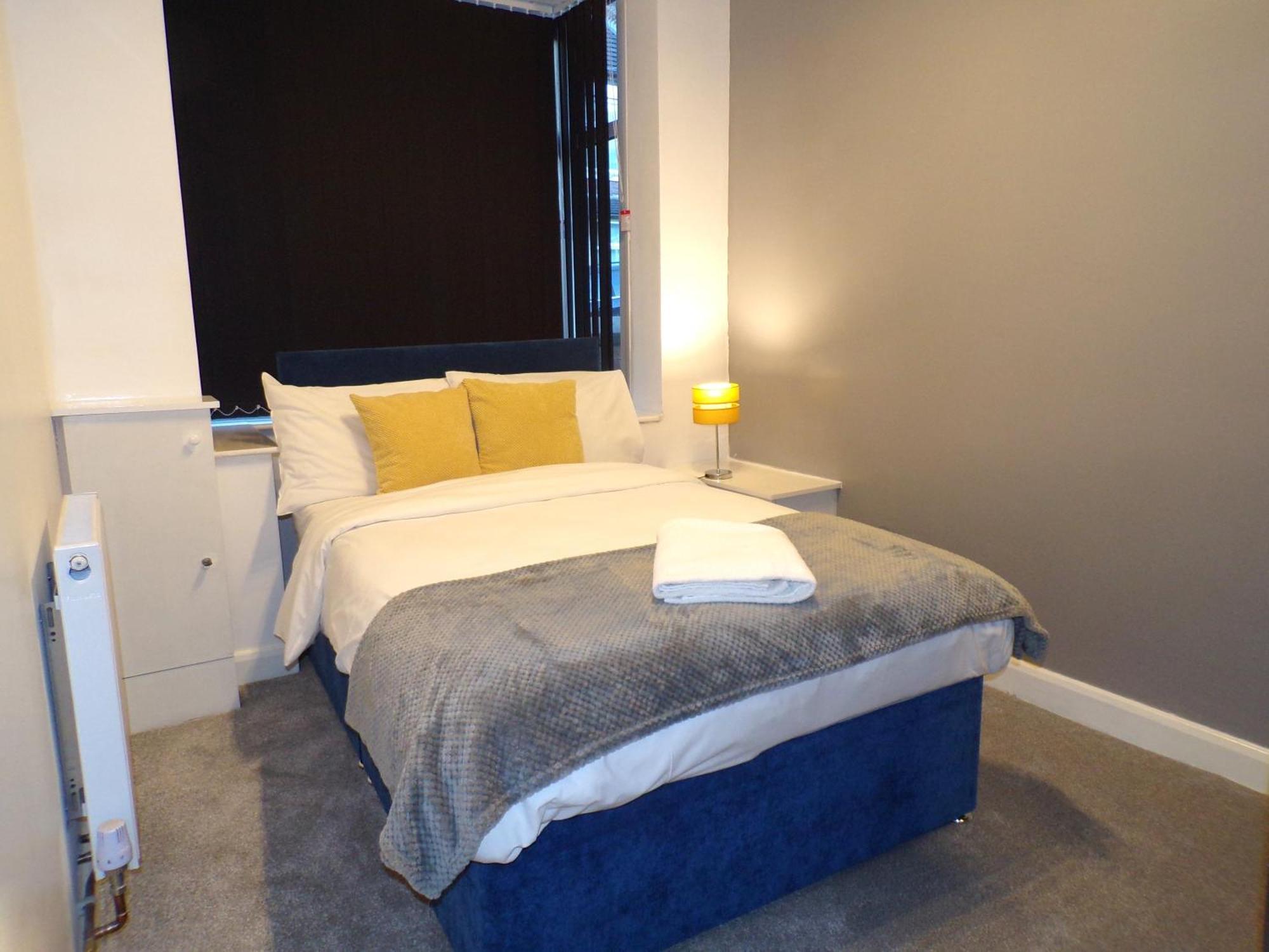 Hazelhurst House - 4 Bedrooms 2 Bathrooms Stoke-on-Trent Luaran gambar